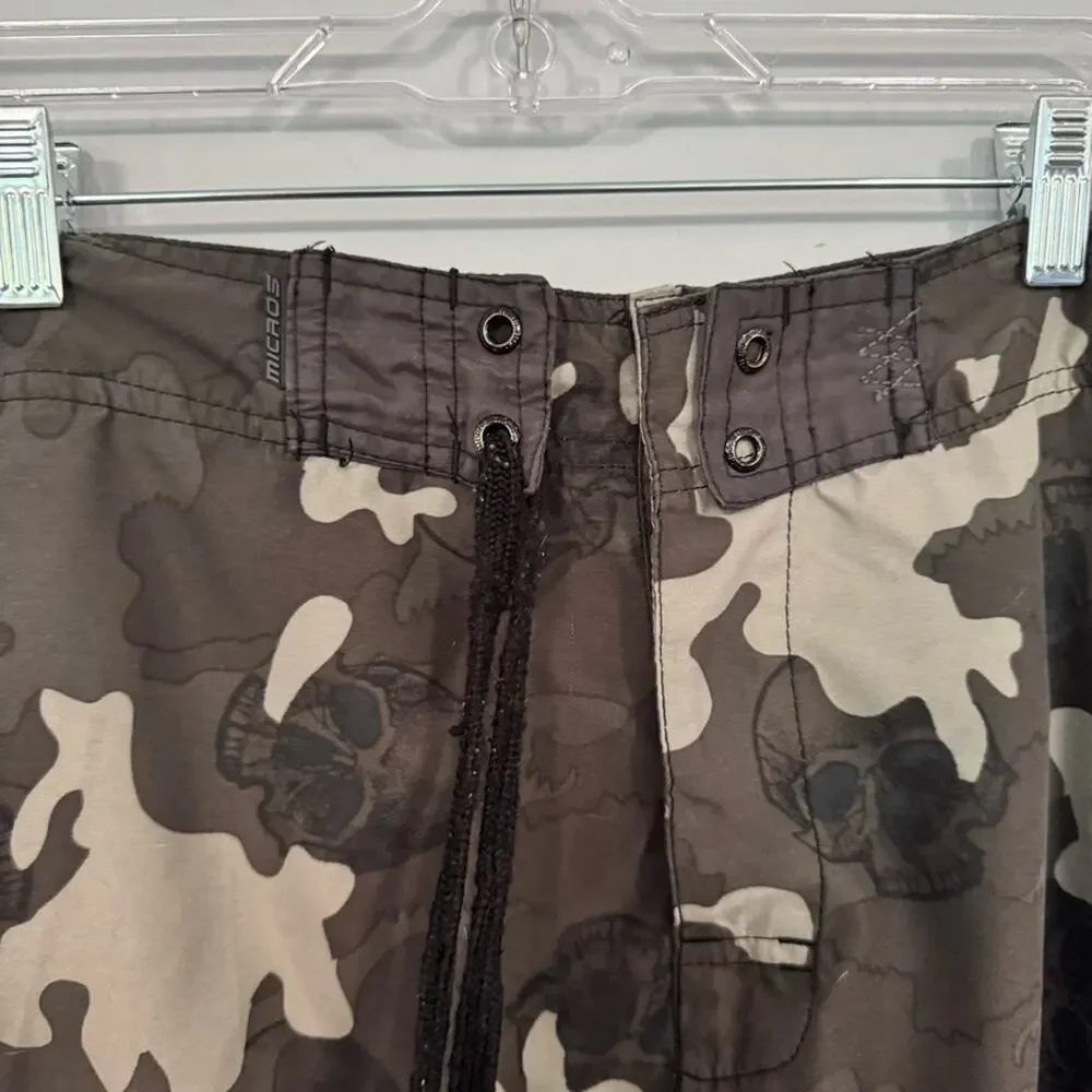 Micros Camouflage Skull Print Board Shorts Swim Trunks Men’s Size 33